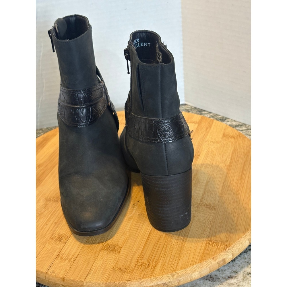 Vionic Suede Water Repellent Boots Block Heel Buckle Detail Zip Closure W 7 124